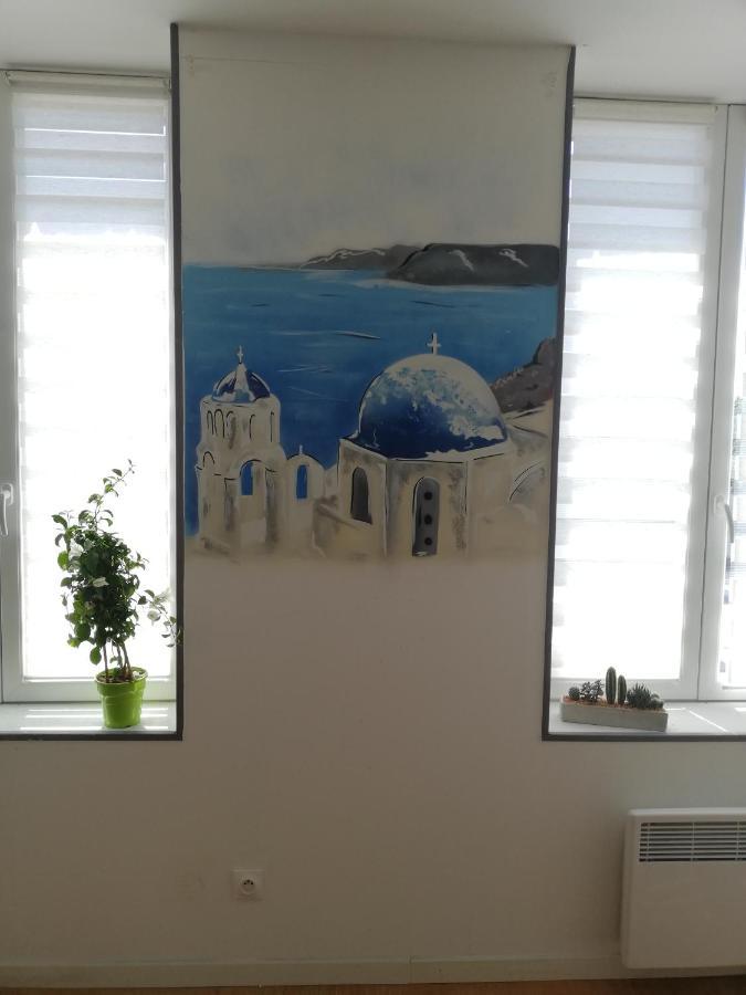 Santorini Apartment La Fere ภายนอก รูปภาพ